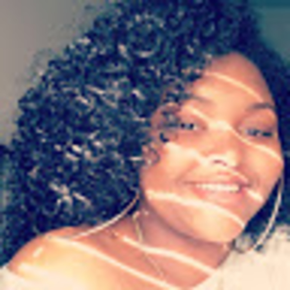 Meet your Posher, Dekaila
